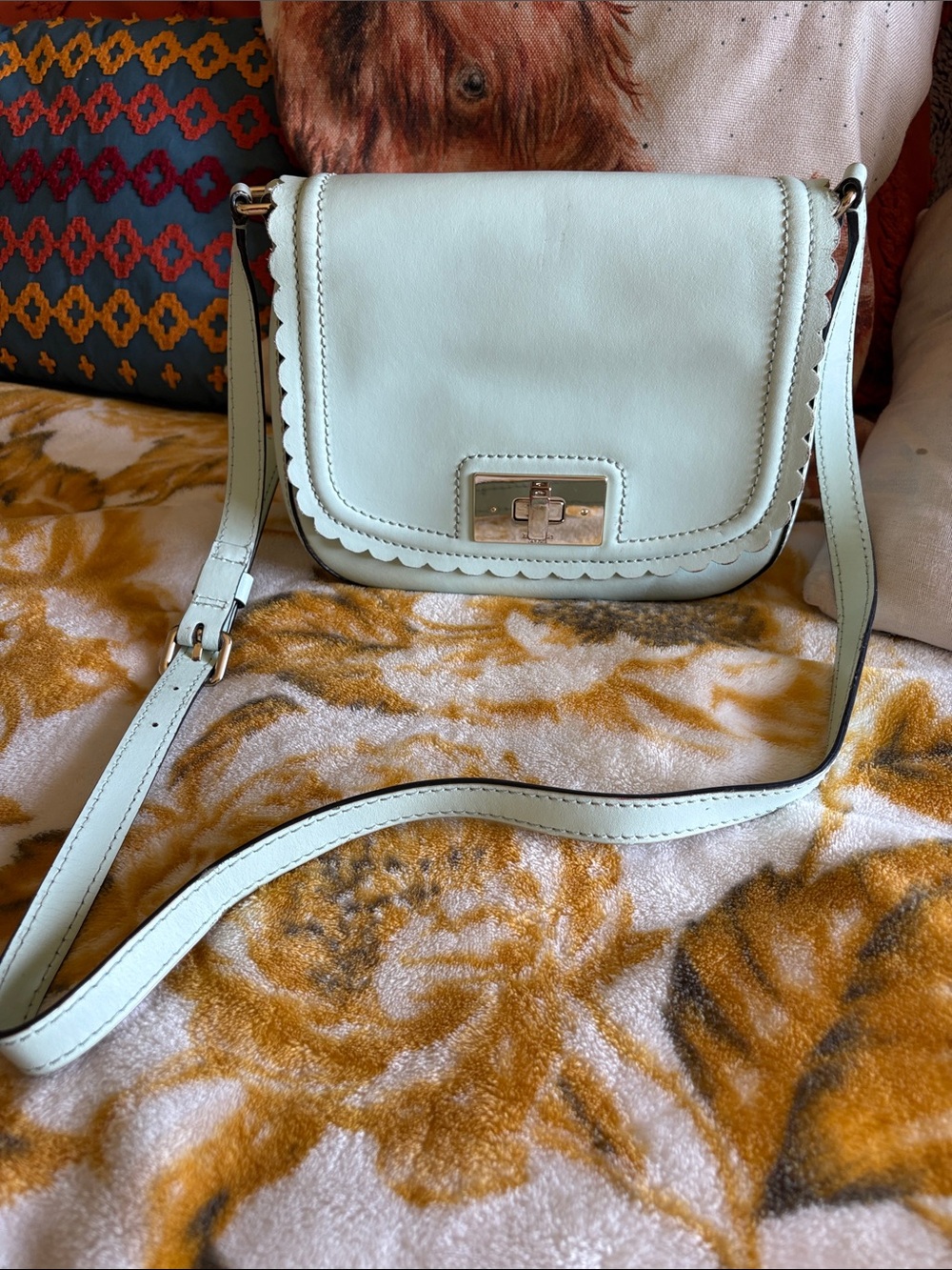 kate spade Mint Scallop-Edge Crossbody with Turn-Lock